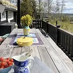 Modernized Log With Views Of The Mountains * Ron