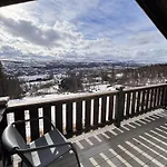 Σπίτι διακοπών Modernized Log With Views Of The Mountains *