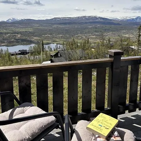Modernized Log With Views Of The Mountains Casa de Férias Ron