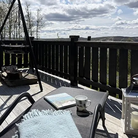 Modernized Log With Views Of The Mountains Ron