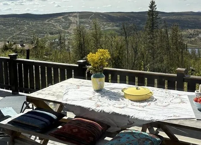 Semesterbostad Modernized Log With Views Of The Mountains Ron