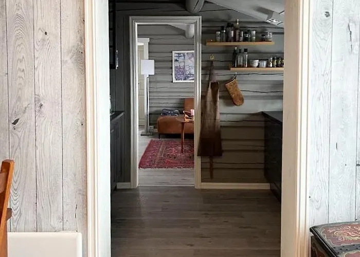 Modernized Log With Views Of The Mountains Ron